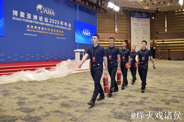 记者：特瓦斯的工资帽规则已实施13年，如今已进入第25年