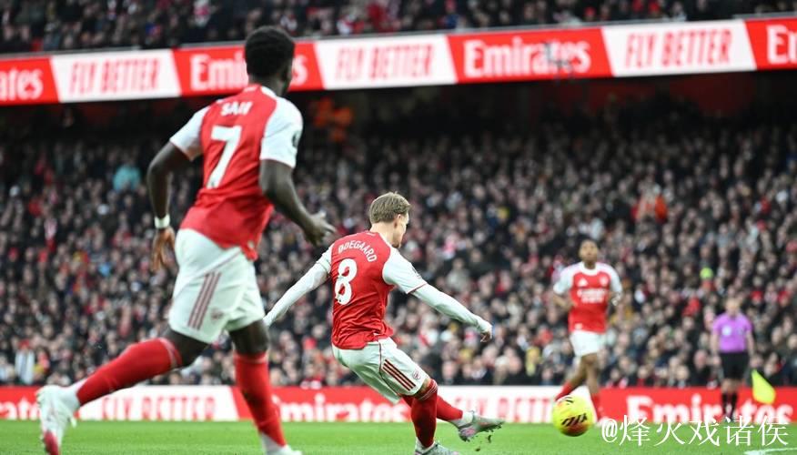 英超-厄德高建功赖斯乌龙助攻 阿森纳2-1险胜布赖顿